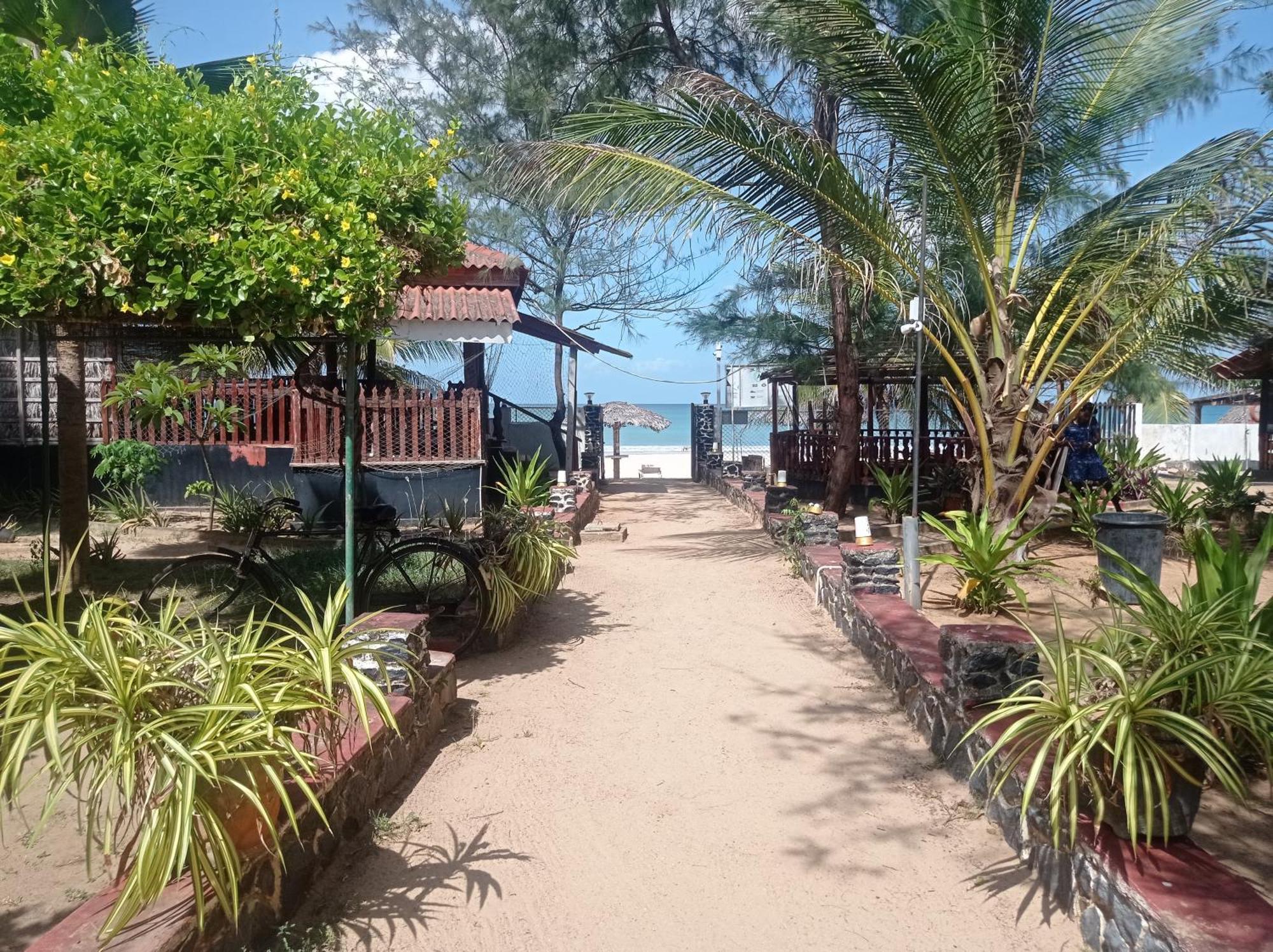 Silver Beach Hotel تريكونامالاي المظهر الخارجي الصورة