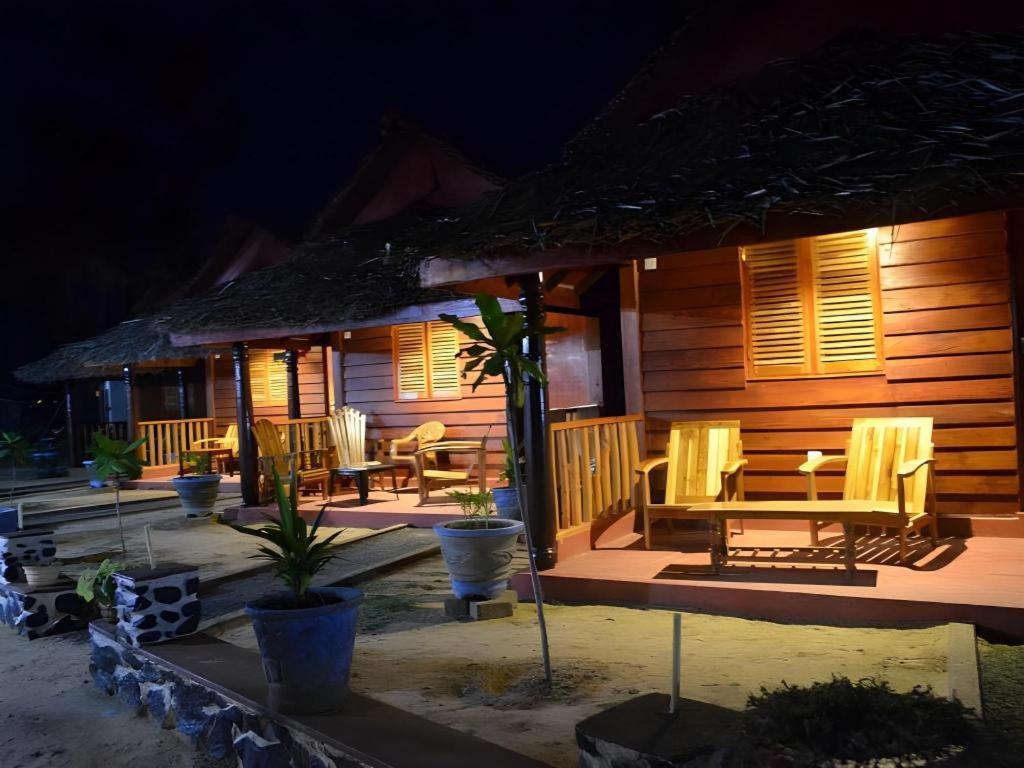 Silver Beach Hotel تريكونامالاي المظهر الخارجي الصورة