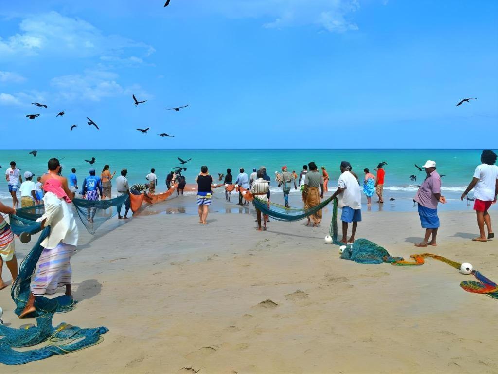 Silver Beach Hotel تريكونامالاي المظهر الخارجي الصورة