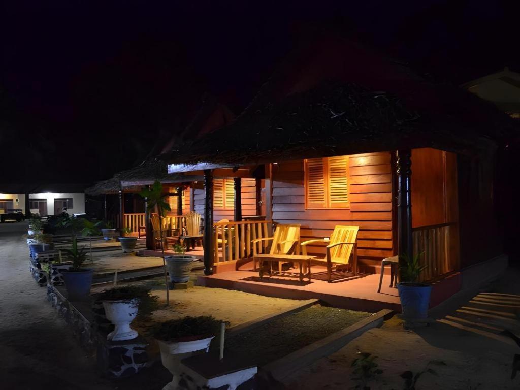 Silver Beach Hotel تريكونامالاي المظهر الخارجي الصورة