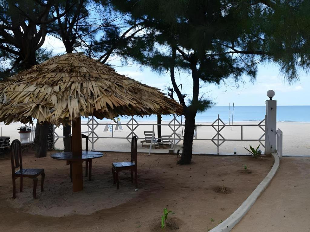 Silver Beach Hotel تريكونامالاي المظهر الخارجي الصورة