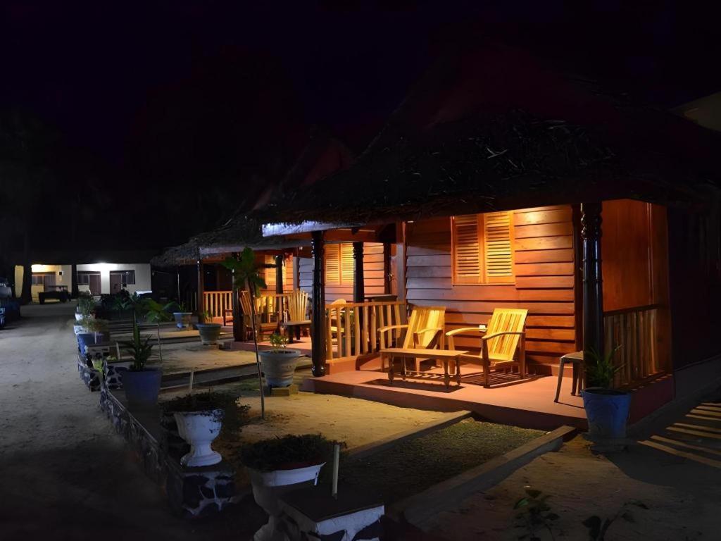Silver Beach Hotel تريكونامالاي المظهر الخارجي الصورة