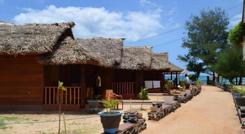 Silver Beach Hotel تريكونامالاي المظهر الخارجي الصورة