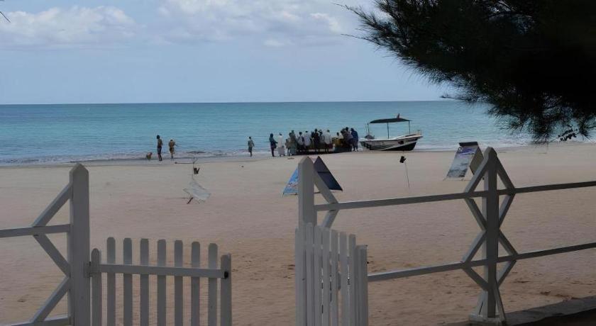 Silver Beach Hotel تريكونامالاي المظهر الخارجي الصورة
